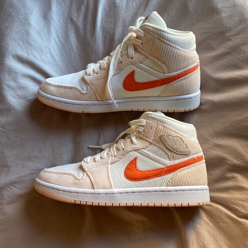 Jordan’s in ‘Corduroy’ coral 💕